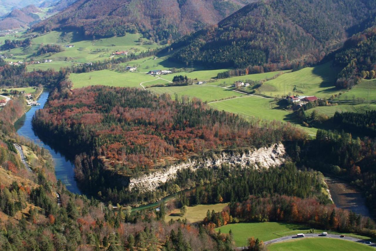 Ferienhof Unterfuehrholzergut Klaus an der Pyhrnbahn Exteriör bild